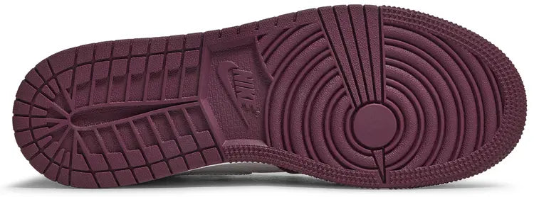 Nike Air Jordan 1 Retro High OG GS 'Bordeaux'