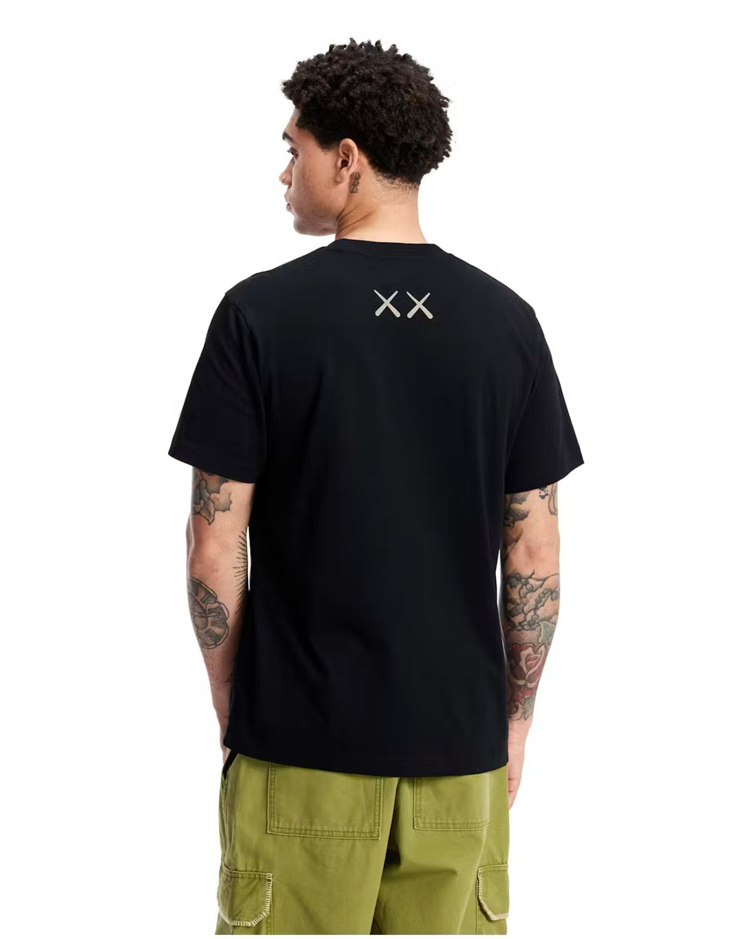 KAWS x Uniqlo UT Graphic T-Shirt - Black